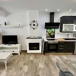 بيت للعطل Escapada De Relax Y Diseno Con Piscina Y Barbacoa *