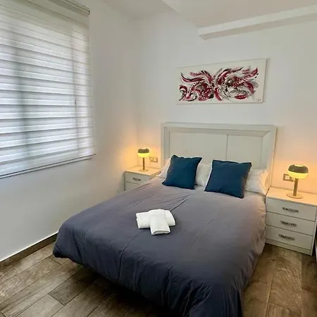 Escapada De Relax Y Diseno Con Piscina Y Barbacoa بيت للعطل *