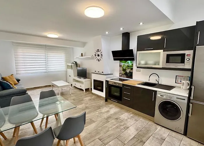 Feriehus Escapada De Relax Y Diseno Con Piscina Y Barbacoa