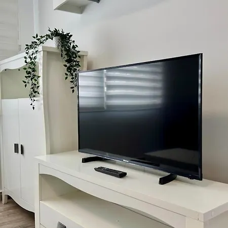 Escapada De Relax Y Diseno Con Piscina Y Barbacoa Tatil Evi Torremolinos