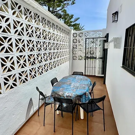 Escapada De Relax Y Diseño Con Piscina Y Barbacoa