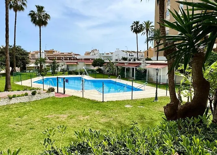 Hébergement de vacances Escapada De Relax Y Diseno Con Piscina Y Barbacoa